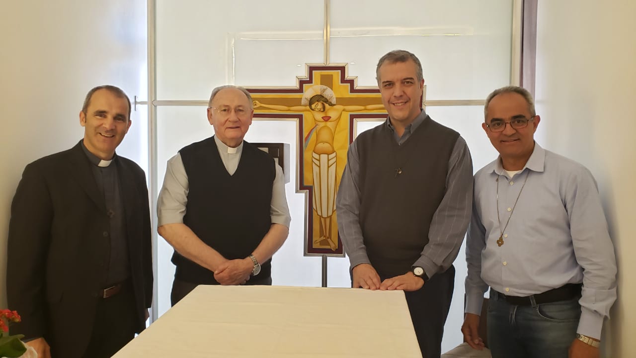 Dom Nelson recebe visita do superior geral dos padres do Sagrado Coração de Jesus